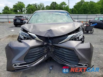 Piąte zdjęcie samochodu w środku: 2021 TOYOTA SIENNA XLE VIN:5TDYRKEC1MS025368 - miniatura