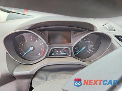 Zdjęcie 9 z 12 samochodu: 2016 FORD ESCAPE SE VIN:1FMCU0GX1GUC38345 - miniatura