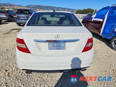 Zdjęcie 6 z 13 samochodu: 2010 MERCEDES-BENZ C 300 VIN:WDDGF5EB6AR119226 - miniatura
