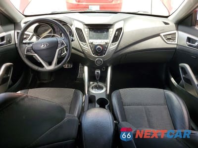 Zdjęcie 8 z 12 samochodu: 2013 HYUNDAI VELOSTER BASE VIN:KMHTC6AD6DU122297 - miniatura