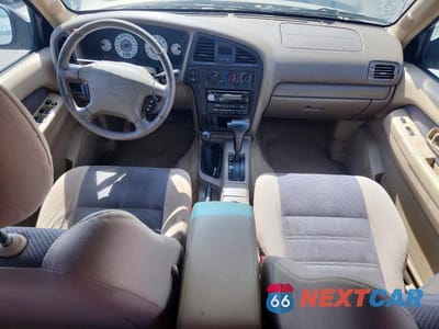 Zdjęcie 8 z 13 samochodu: 2001 NISSAN PATHFINDER SE VIN:JN8DR09Y61W573231 - miniatura