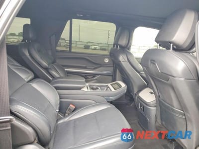 Zdjęcie 11 z 13 samochodu: 2025 LINCOLN NAVIGATOR L RESERVE VIN:5LMJJ3LG5SEL13099 - miniatura