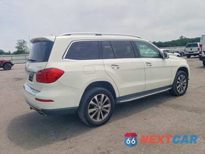 Trzecie zdjęcie samochodu z tyłu: 2013 MERCEDES-BENZ GL 450 4MATIC VIN:4JGDF7CEXDA211721 - miniatura