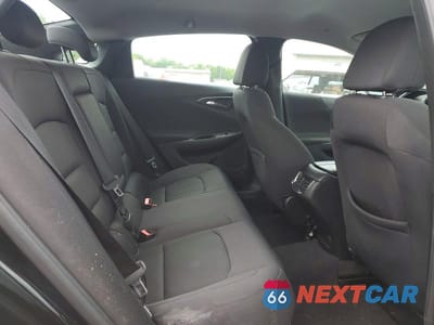 Zdjęcie 10 z 12 samochodu: 2017 CHEVROLET MALIBU LT VIN:1G1ZE5ST7HF156888 - miniatura