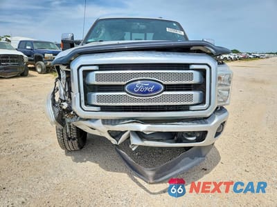 Piąte zdjęcie samochodu w środku: 2015 FORD F250 SUPER DUTY VIN:1FT7W2BT8FEA32836 - miniatura