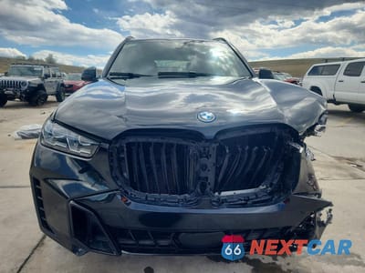 Piąte zdjęcie samochodu w środku: 2025 BMW X5 XDRIVE50E VIN:5UX43EU00S9X92079 - miniatura