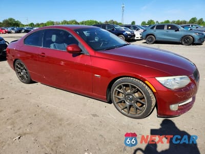 Czwarte zdjęcie samochodu z boku: 2013 BMW 335 I VIN:WBAKG7C54DE803615 - miniatura