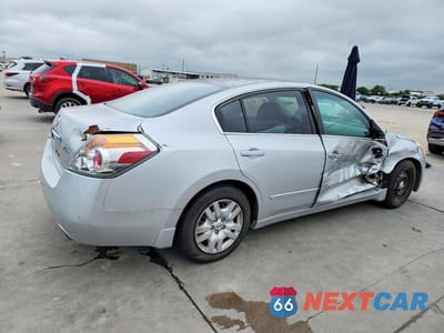 Trzecie zdjęcie samochodu z tyłu: 2012 NISSAN ALTIMA 2.5 VIN:1N4AL2AP8CC113531 - miniatura