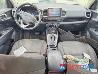 Zdjęcie 8 z 12 samochodu: 2020 HYUNDAI VENUE SEL VIN:KMHRC8A36LU035091 - miniatura