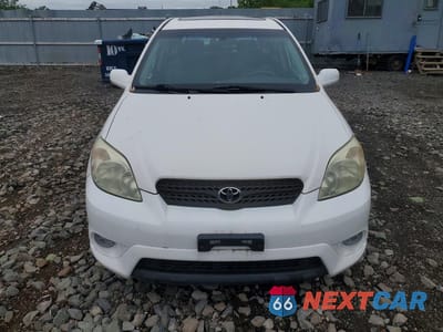 Piąte zdjęcie samochodu w środku: 2005 TOYOTA COROLLA MATRIX XR VIN:2T1KR32E15C500576 - miniatura