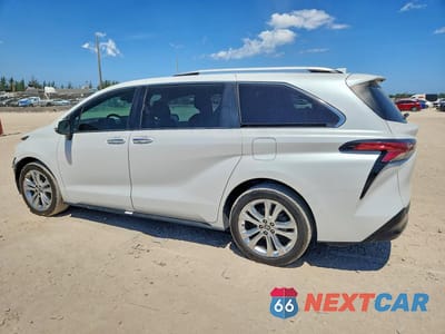 Drugie zdjęcie samochodu z przodu: 2022 TOYOTA SIENNA PLATINUM 7-PASSENGER VIN:5TDERKEC3NS088380 - miniatura