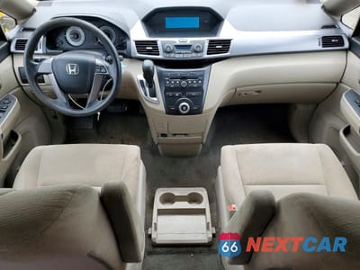 Zdjęcie 8 z 13 samochodu: 2011 HONDA ODYSSEY LX VIN:5FNRL5H26BB040475 - miniatura