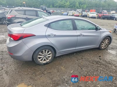 Trzecie zdjęcie samochodu z tyłu: 2015 HYUNDAI ELANTRA SE VIN:5NPDH4AE0FH633072 - miniatura