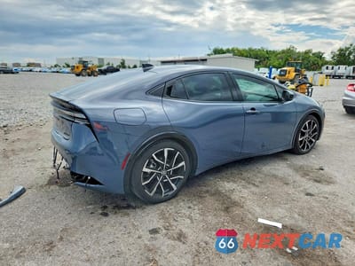 Trzecie zdjęcie samochodu z tyłu: 2024 TOYOTA PRIUS PRIME XSE VIN:JTDACACUXR3037861 - miniatura