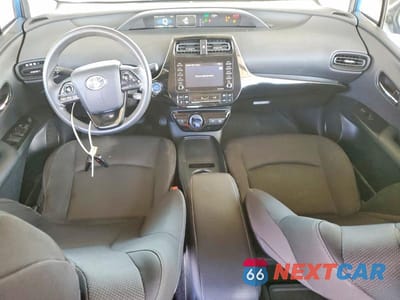 Zdjęcie 8 z 12 samochodu: 2021 TOYOTA PRIUS L ECO VIN:JTDKAMFU4M3127846 - miniatura