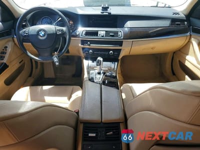 Zdjęcie 8 z 12 samochodu: 2013 BMW 528 I VIN:WBAXG5C55DDY35666 - miniatura