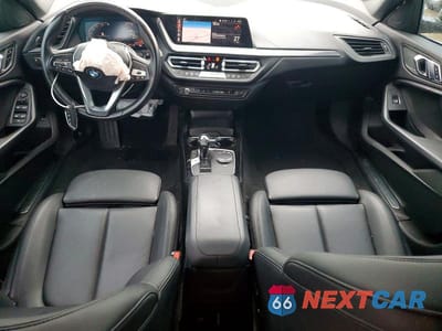 Zdjęcie 8 z 12 samochodu: 2021 BMW 228I VIN:WBA53AK04M7J18448 - miniatura