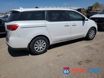 Trzecie zdjęcie samochodu z tyłu: 2019 KIA SEDONA L VIN:KNDMA5C1XK6444602 - miniatura