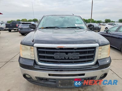 Piąte zdjęcie samochodu w środku: 2011 GMC SIERRA K1500 SLE VIN:3GTP2VE33BG280519 - miniatura