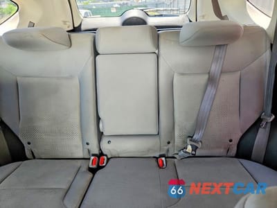 Zdjęcie 10 z 13 samochodu: 2016 HONDA CR-V SE VIN:2HKRM3H40GH519597 - miniatura
