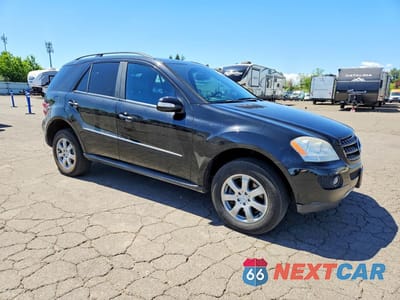 Czwarte zdjęcie samochodu z boku: 2008 MERCEDES-BENZ ML 350 VIN:4JGBB86E58A418107 - miniatura