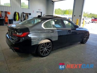 Trzecie zdjęcie samochodu z tyłu: 2021 BMW 330XI VIN:3MW5R7J05M8B63092 - miniatura