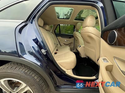Zdjęcie 6 z 12 samochodu: 2019 MERCEDES-BENZ GLC 300 4MATIC VIN:WDC0G4KB1K1001831 - miniatura