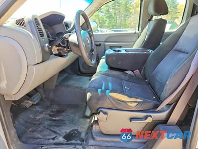Zdjęcie 7 z 12 samochodu: 2010 CHEV SILVERADO 1500 VIN:1GCSCPEX2AZ192338 - miniatura