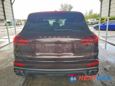 Zdjęcie 6 z 13 samochodu: 2016 PORSCHE CAYENNE VIN:WP1AA2A23GLA10638 - miniatura