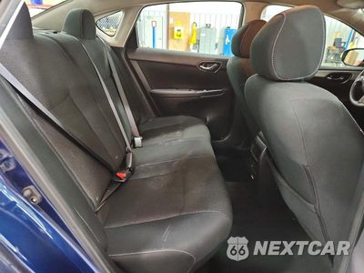 Zdjęcie 10 z 12 samochodu: 2019 NISSAN SENTRA S VIN:3N1AB7AP4KY448451 - miniatura