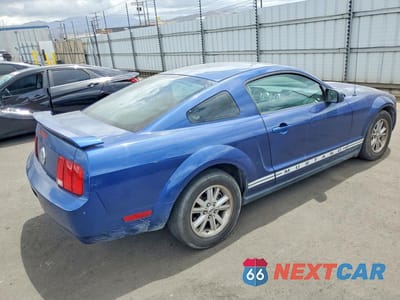 Trzecie zdjęcie samochodu z tyłu: 2006 FORD MUSTANG VIN:1ZVFT80N465176862 - miniatura