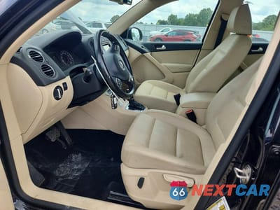 Zdjęcie 7 z 13 samochodu: 2016 VOLKSWAGEN TIGUAN S VIN:WVGAV7AX9GW501787 - miniatura