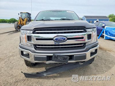 Piąte zdjęcie samochodu w środku: 2018 FORD F150 SUPERCREW VIN:1FTEW1EP5JKE02649 - miniatura