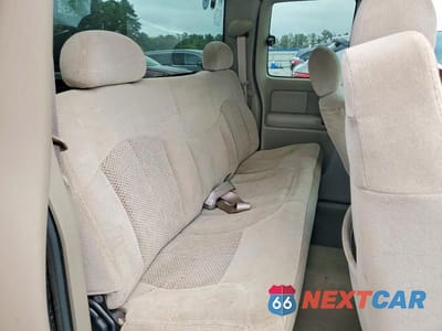 Zdjęcie 10 z 12 samochodu: 2002 CHEVROLET SILVERADO C1500 VIN:2GCEC19T721132759 - miniatura