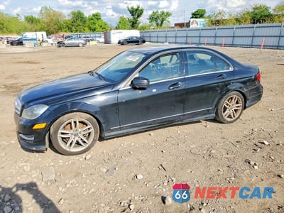 2012 MERCEDES-BENZ C 300 4MATIC WDDGF8BB1CA708689 - główne zdjęcie licytacji z USA - miniatura