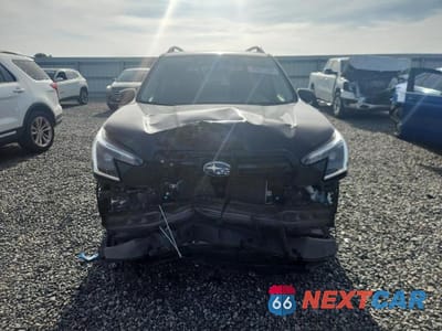 Piąte zdjęcie samochodu w środku: 2024 SUBARU FORESTER PREMIUM VIN:JF2SKADCXRH457217 - miniatura