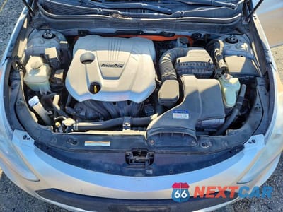 Zdjęcie 11 z 12 samochodu: 2011 HYUNDAI SONATA HYBRID VIN:KMHEC4A45BA003362 - miniatura