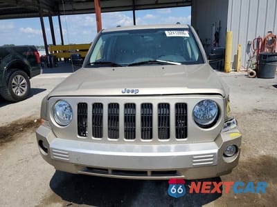 Piąte zdjęcie samochodu w środku: 2010 JEEP PATRIOT LIMITED VIN:1J4NT4GBXAD501395 - miniatura