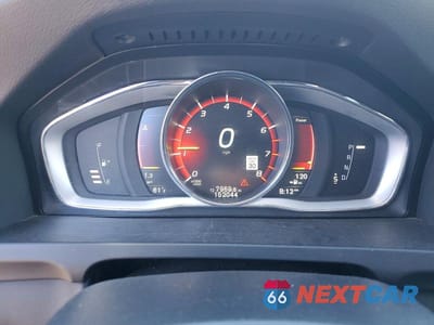 Zdjęcie 9 z 12 samochodu: 2017 VOLVO V60 CROSS COUNTRY PLATINUM VIN:YV440MWM6H1039150 - miniatura