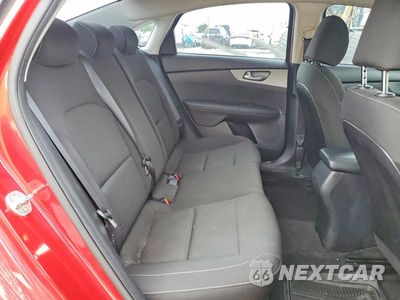Zdjęcie 10 z 12 samochodu: 2021 KIA FORTE LXS VIN:3KPF24AD4ME294156 - miniatura