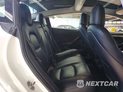 Zdjęcie 10 z 12 samochodu: 2022 TESLA MODEL 3 VIN:5YJ3E1EA9NF372564 - miniatura