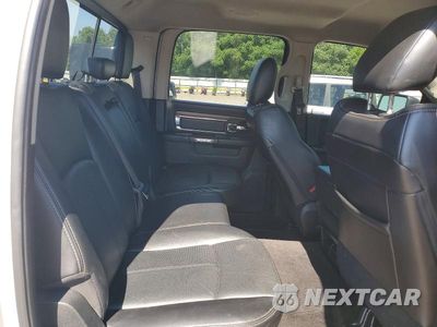 Zdjęcie 10 z 13 samochodu: 2018 RAM 1500 LARAMIE VIN:1C6RR6VT0JS123345 - miniatura