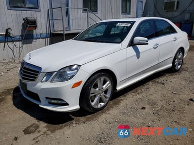 2013 MERCEDES-BENZ E 350 WDDHF5KB9DA689572 - główne zdjęcie licytacji z USA - miniatura