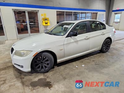 2011 BMW 328 I WBAPH7C56BE460709 - główne zdjęcie licytacji z USA - miniatura