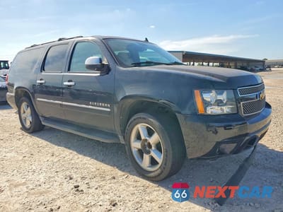 Czwarte zdjęcie samochodu z boku: 2014 CHEVROLET SUBURBAN C1500 LTZ VIN:1GNSCKE08ER149089 - miniatura