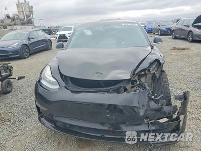 Piąte zdjęcie samochodu w środku: 2018 TESLA MODEL 3 VIN:5YJ3E1EBXJF187670 - miniatura