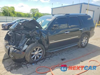 2010 GMC YUKON DENALI 1GKUCEEF4AR263984 - główne zdjęcie licytacji z USA - miniatura