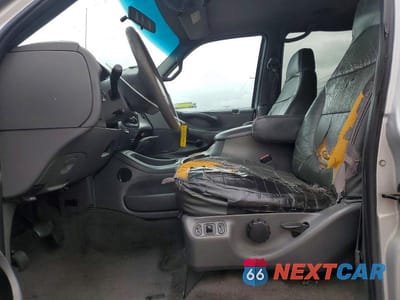 Zdjęcie 7 z 13 samochodu: 1999 FORD EXPEDITION VIN:1FMPU18L7XLB85062 - miniatura