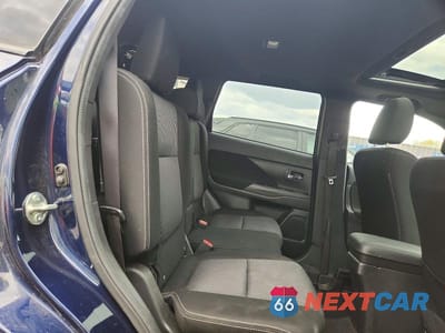 Zdjęcie 11 z 13 samochodu: 2018 MITSUBISHI OUTLANDER SE VIN:JA4AD3A38JZ047061 - miniatura