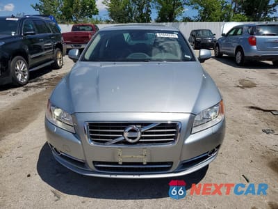 Piąte zdjęcie samochodu w środku: 2013 VOLVO S80 3.2 VIN:YV1952AS8D1171576 - miniatura